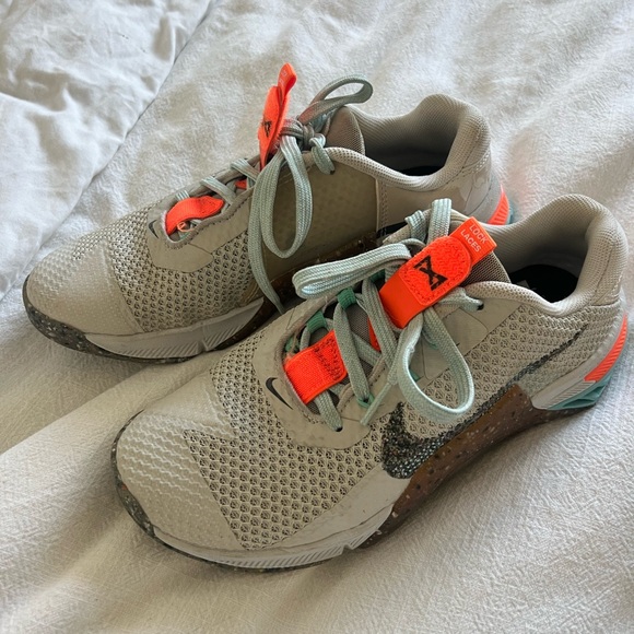 Nike Women’s Metcon 7 - Picture 3 of 4